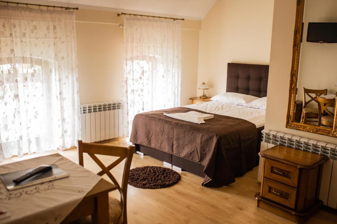 Hotel Przedzamcze Dzialdowo Kültér fotó