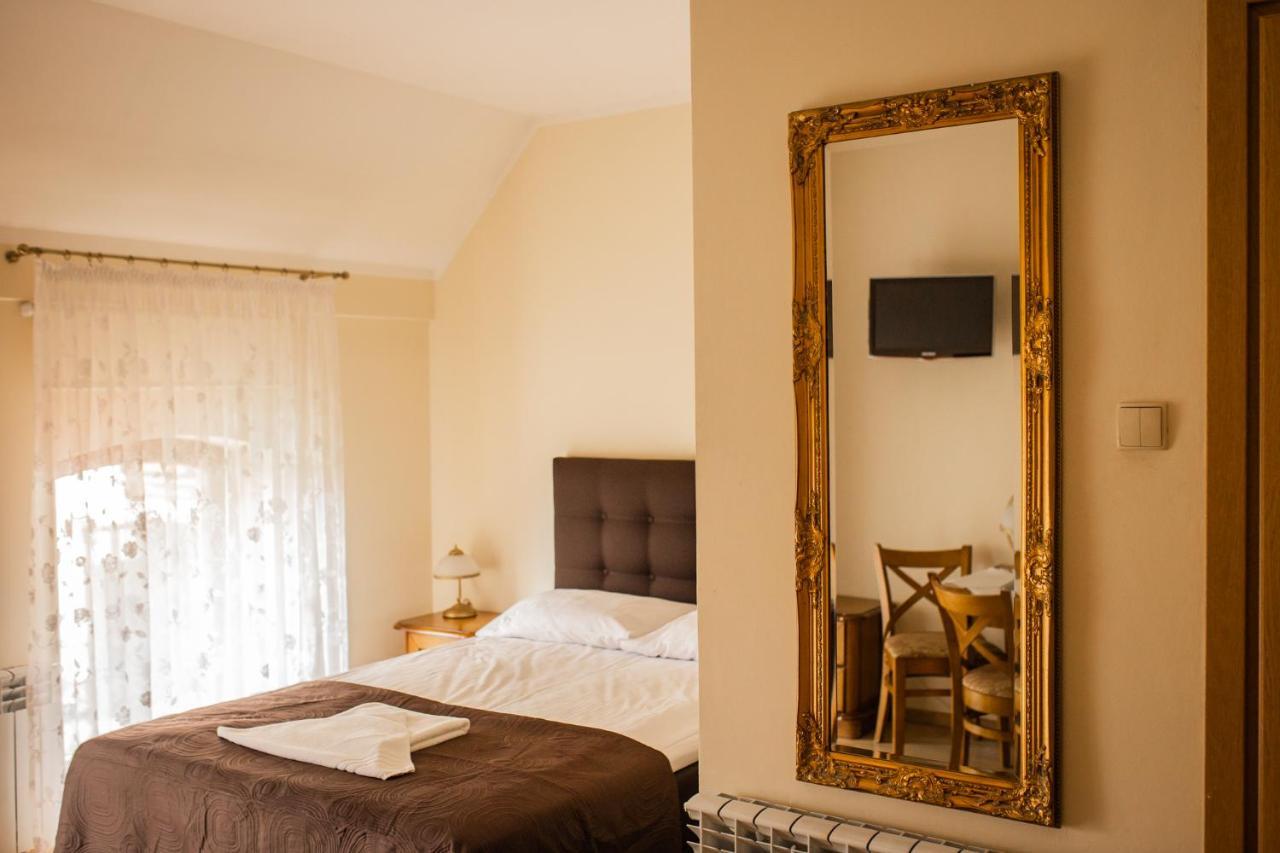 Hotel Przedzamcze Dzialdowo Kültér fotó
